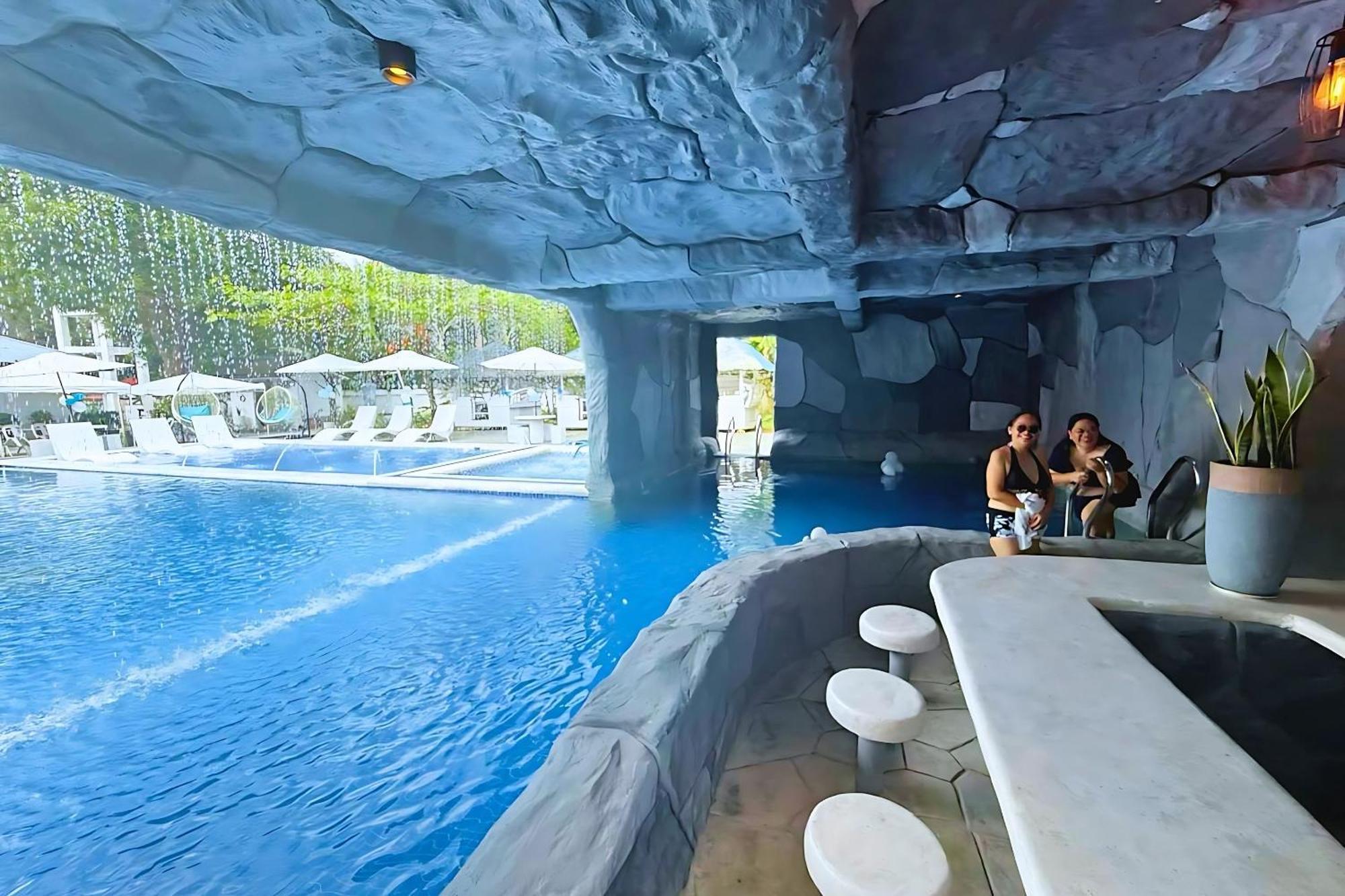 Kehalani Beach Resort By Cocotel Quezon  Экстерьер фото